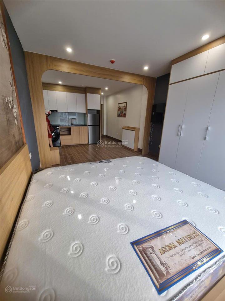 Cho thuê căn hộ 46m2 full đồ, có ban công, máy giặt phố hồng tiến giá 7.7 triệu/tháng 0976 879 ***