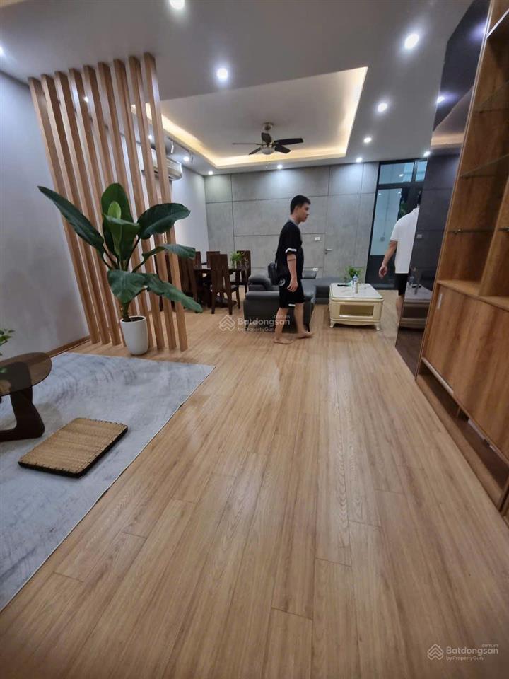 Chính chủ cho thuê căn hộ 2 ngủ 114m đẹp long biên gần mipec riverside giá 16 triệu0976 879 ***
