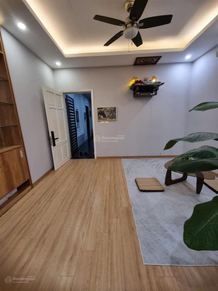 Chính chủ cho thuê căn hộ 2 ngủ 114m đẹp long biên gần mipec riverside giá 16 triệu0976 879 ***