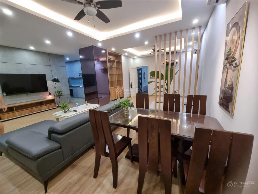 Chính chủ cho thuê căn hộ 2 ngủ 114m đẹp long biên gần mipec riverside giá 16 triệu0976 879 ***