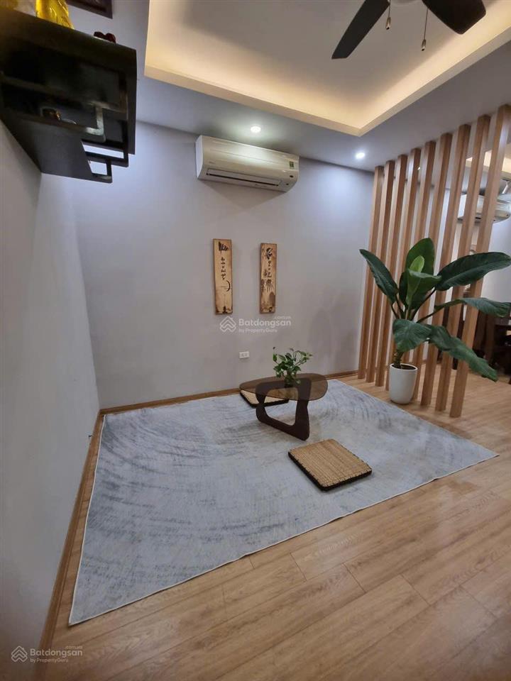Chính chủ cho thuê căn hộ 2 ngủ 114m đẹp long biên gần mipec riverside giá 16 triệu0976 879 ***