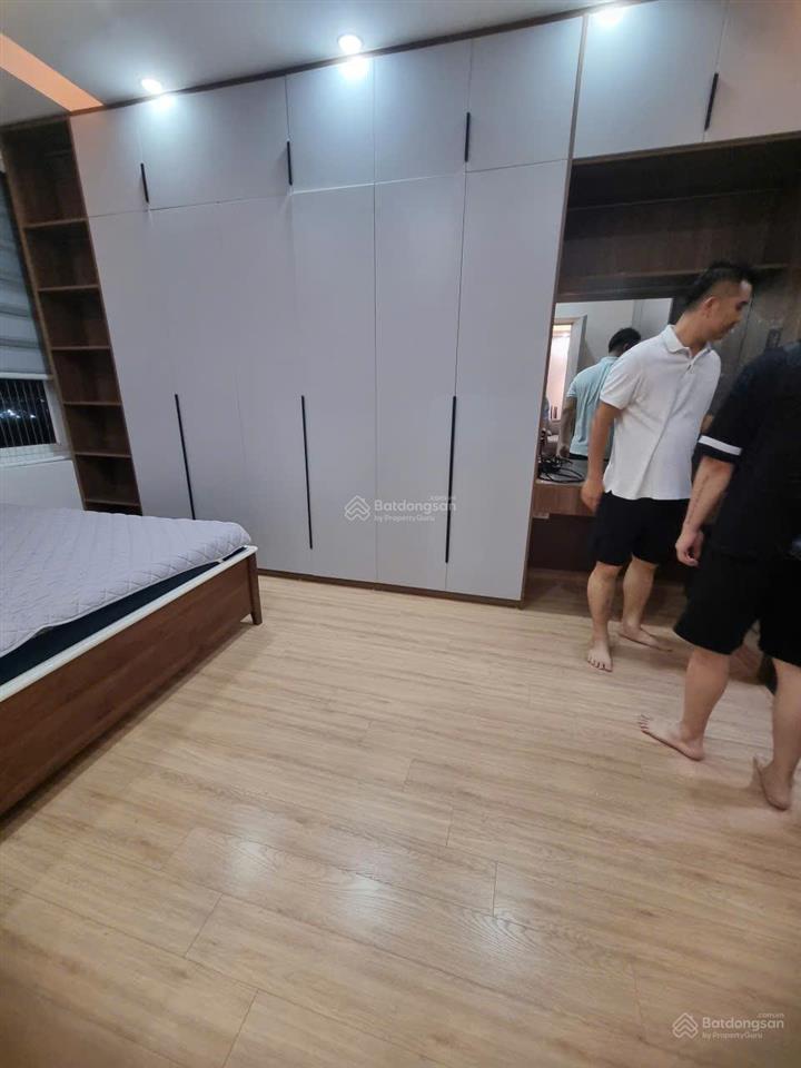Chính chủ cho thuê căn hộ 2 ngủ 114m đẹp long biên gần mipec riverside giá 16 triệu0976 879 ***