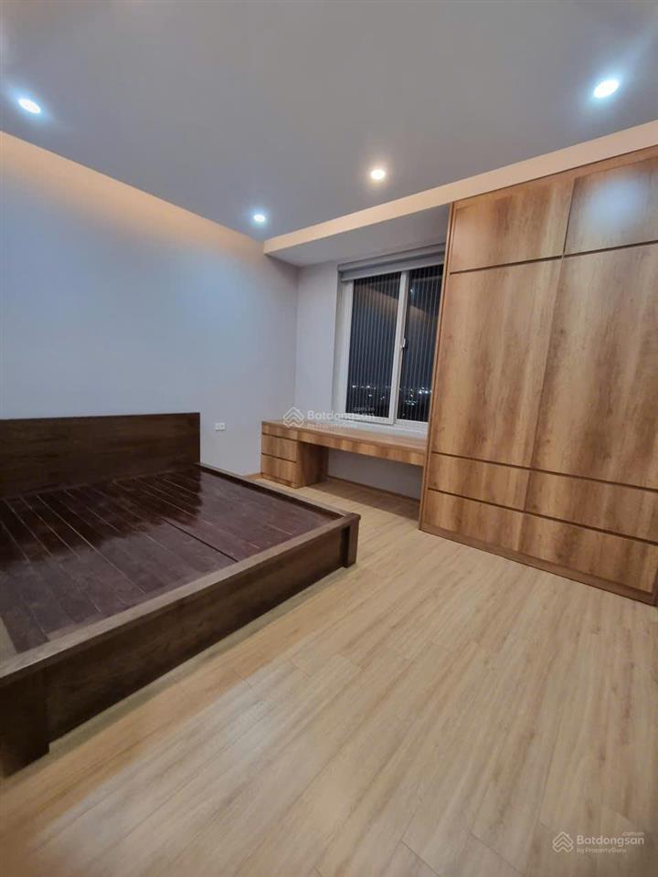 Chính chủ cho thuê căn hộ 2 ngủ 114m đẹp long biên gần mipec riverside giá 16 triệu0976 879 ***