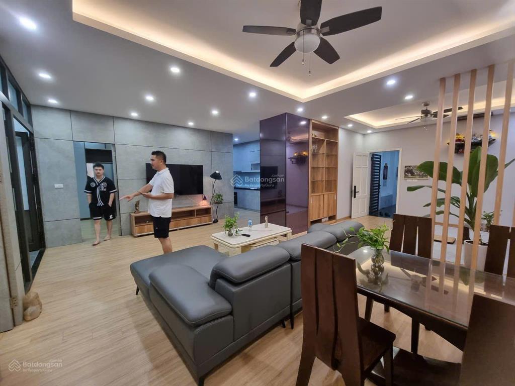 Chính chủ cho thuê căn hộ 2 ngủ 114m đẹp long biên gần mipec riverside giá 16 triệu0976 879 ***