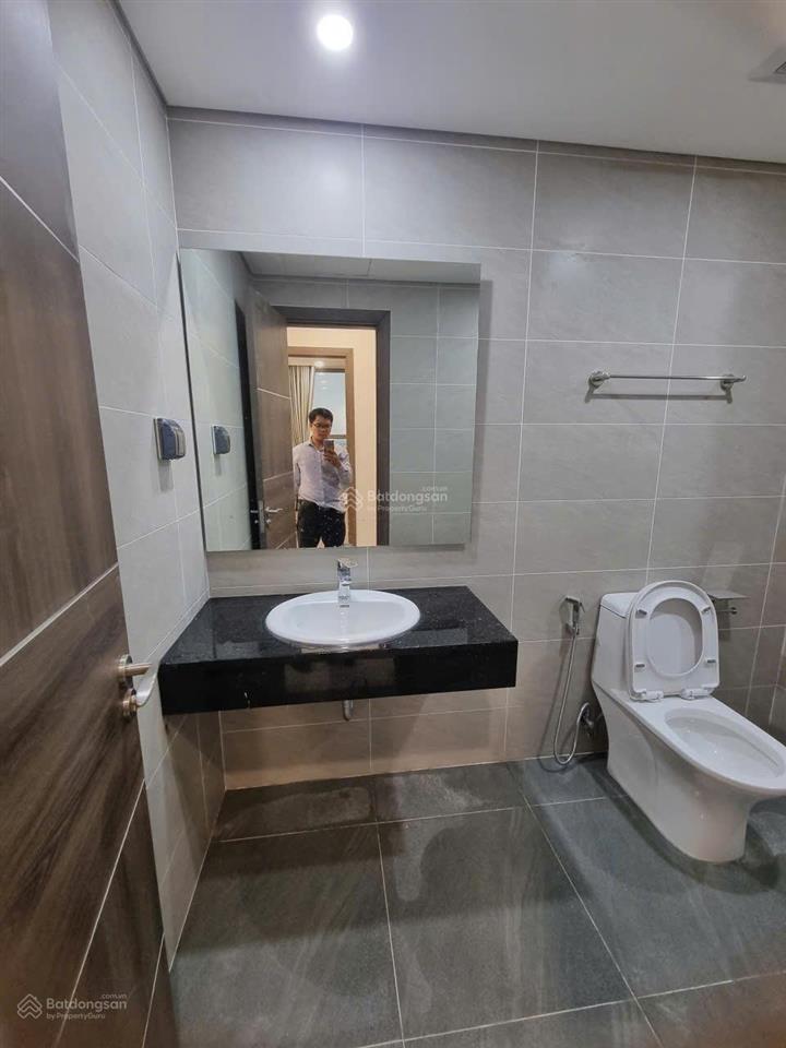 Chính chủ cho thuê căn hộ 89m2 2 ngủ 2 vệ sinh chung cư khai sơn city giá 8 triệu  0976 879 ***