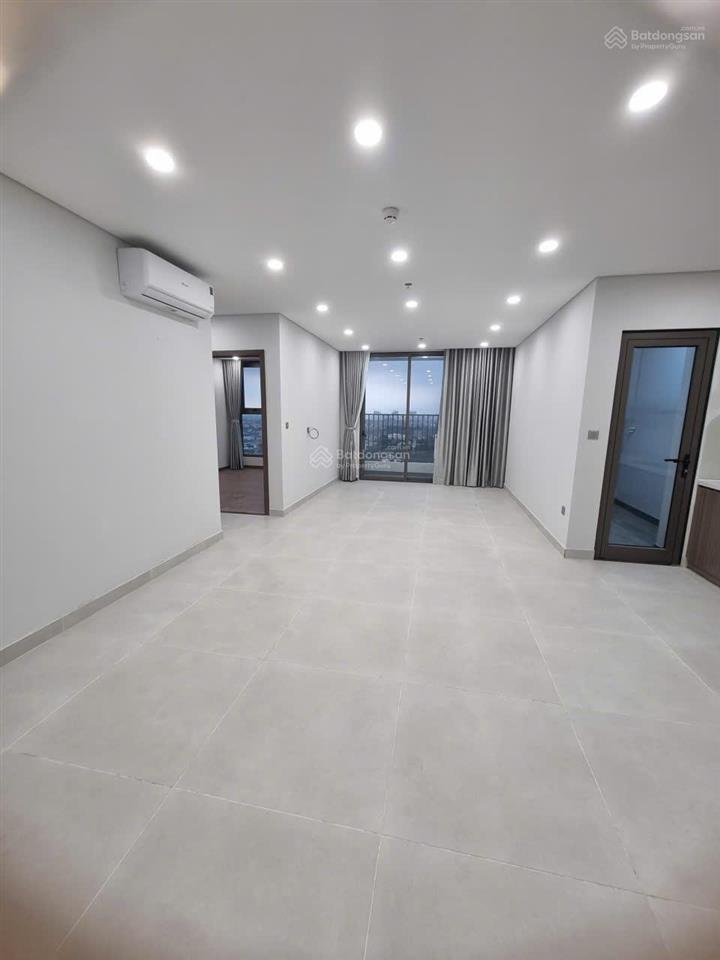 Chính chủ cho thuê căn hộ 89m2 2 ngủ 2 vệ sinh chung cư khai sơn city giá 8 triệu  0976 879 ***