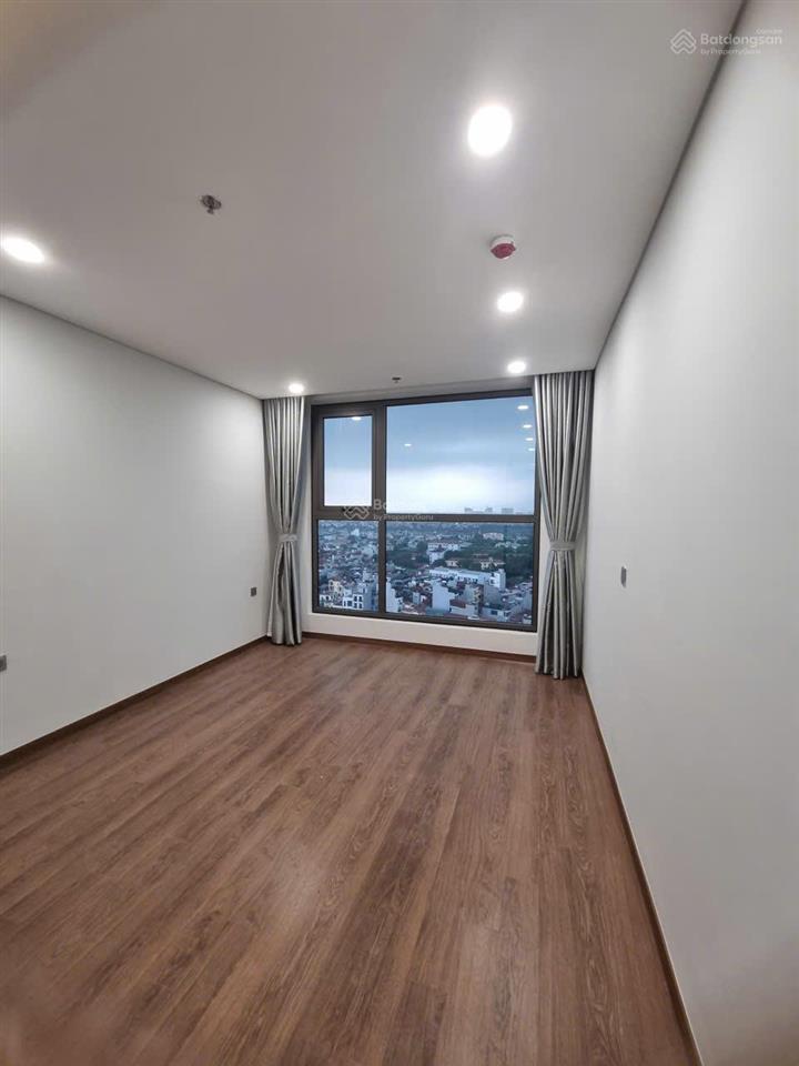 Chính chủ cho thuê căn hộ 89m2 2 ngủ 2 vệ sinh chung cư khai sơn city giá 8 triệu  0976 879 ***