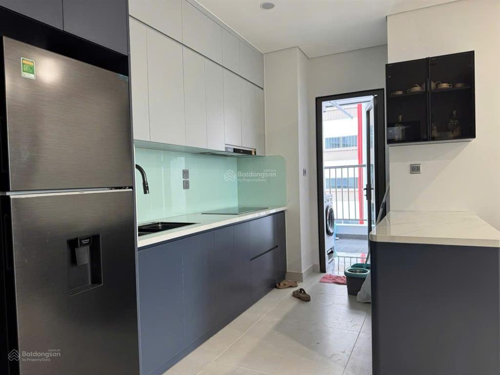 Chính chủ cho thuê căn góc 3 ngủ full đồ 97m2 chung cư khai sơn city bồ đề giá 15 triệu 0976 879 ***