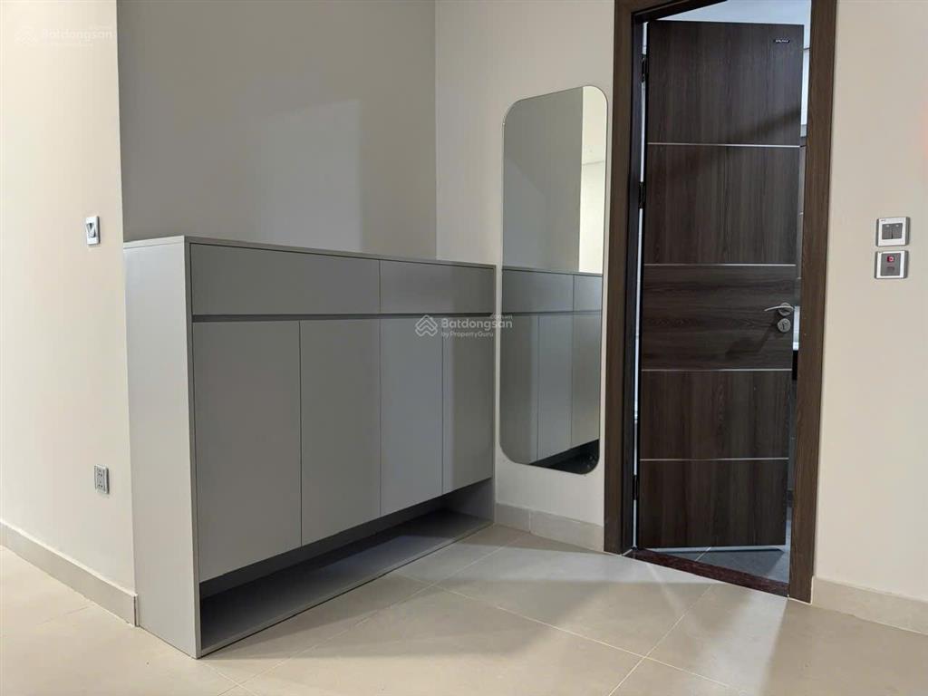 Chính chủ cho thuê căn góc 3 ngủ full đồ 97m2 chung cư khai sơn city bồ đề giá 15 triệu 0976 879 ***