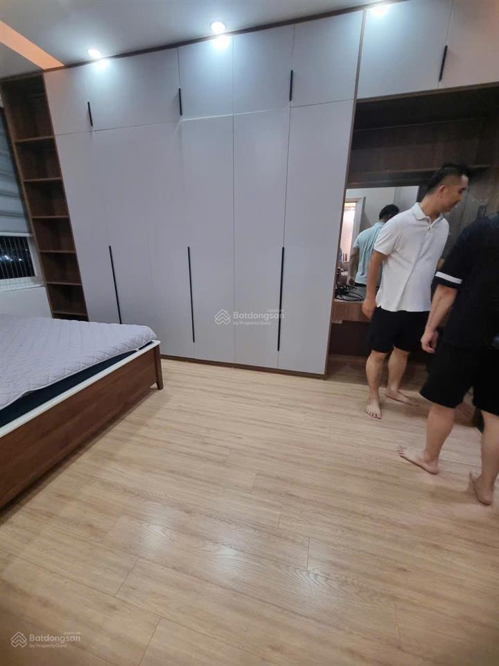 Cho thuê căn hộ 2 ngủ 2wc 114m2 full đồ cực đẹp chung cư bidv nguyễn văn cừ giá 16 tr 0976 879 ***