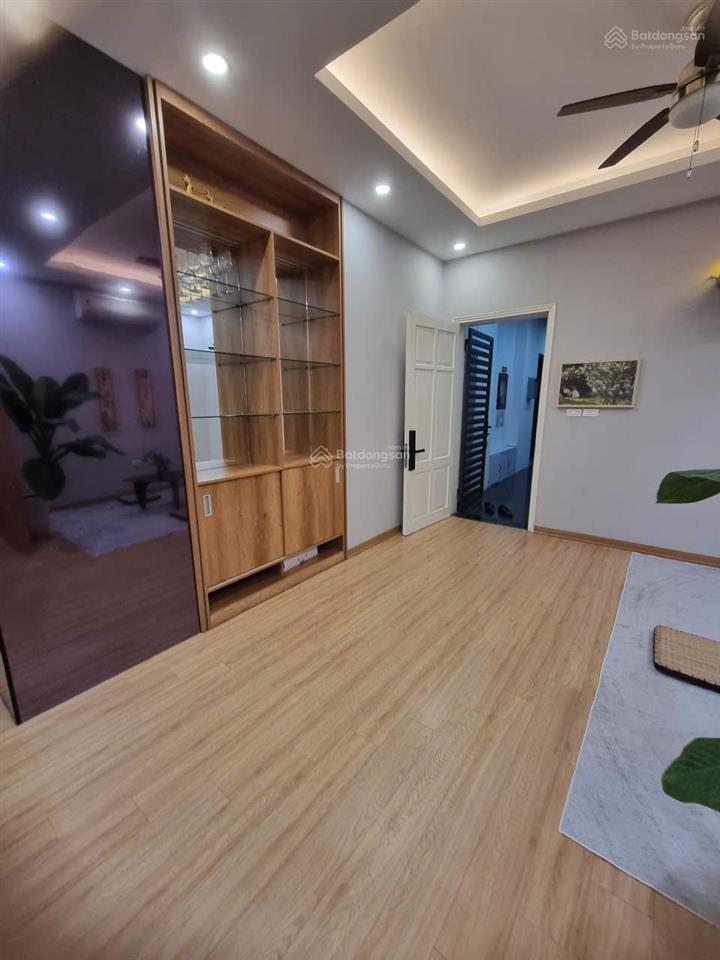 Cho thuê căn hộ 2 ngủ 2wc 114m2 full đồ cực đẹp chung cư bidv nguyễn văn cừ giá 16 tr 0976 879 ***