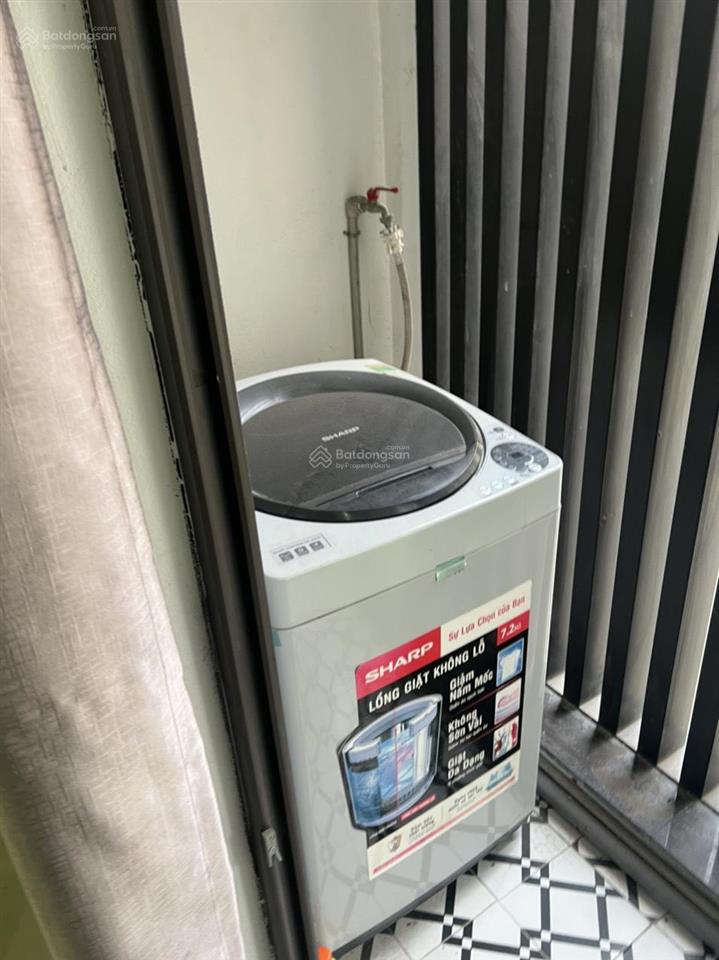 Cho thuê căn hộ 1 ngủ 40m2 full đồ studio có ban công, phố ái mộ, bồ đề giá 6 triệu 0976 879 ***