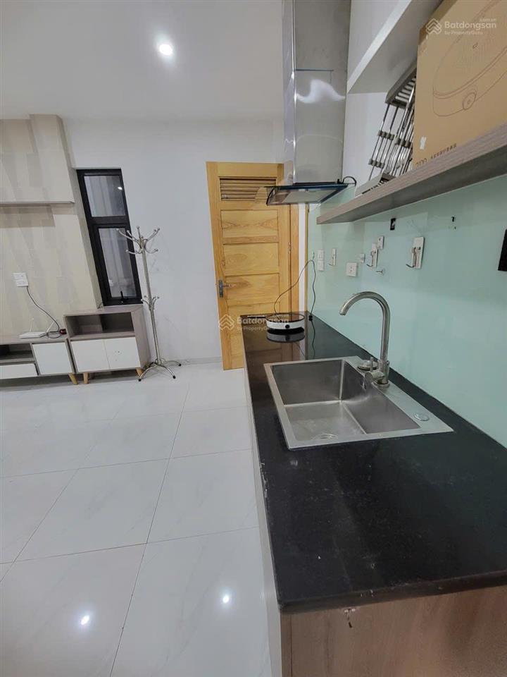 Cho thuê chung cư mini 45m2 full đồ có thang máy,sudio phố 109 nguyễn sơn giá 5.5 triệu 0976 879 ***
