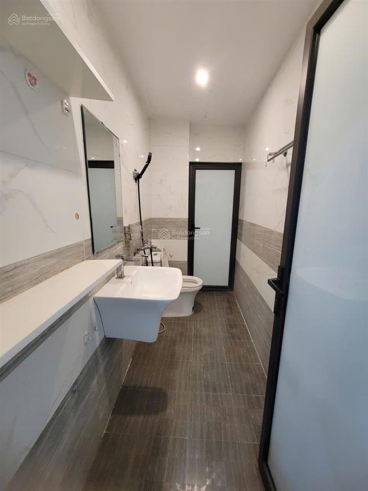Cho thuê chung cư mini 45m2 full đồ có thang máy,sudio phố 109 nguyễn sơn giá 5.5 triệu 0976 879 ***