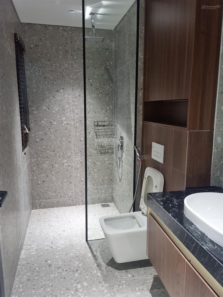 Cho thuê căn hộ 1 ngủ 1 khách riêng 44m2 phố ngọc thụy gần mipec long biên giá 7 triệu 0976 879 ***
