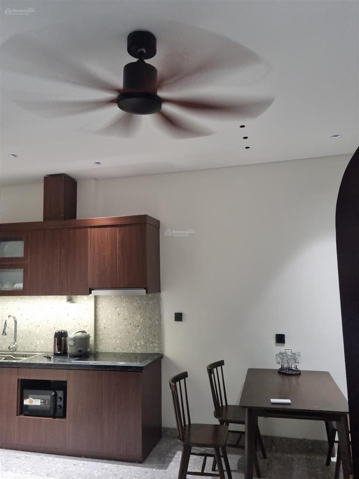 Cho thuê căn hộ 1 ngủ 1 khách riêng 44m2 phố ngọc thụy gần mipec long biên giá 7 triệu 0976 879 ***
