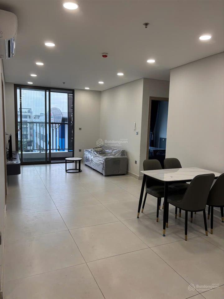 Cho thuê căn 3 ngủ 2 vệ sinh full đồ chung cư khai sơn city 96m2 giá 13 triệu rẻ nhất 0976 879 ***