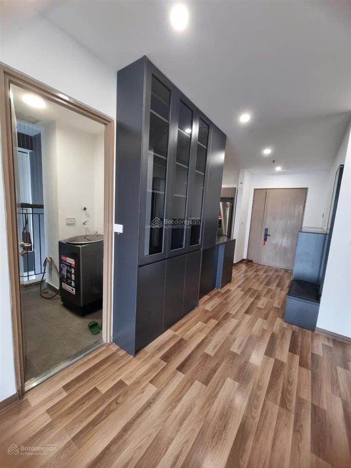 Chính chủ cho thuê căn 3 ngủ full đồ 101m2 chung cư berriver nguyễn văn cừ giá 15 triệu 0976 879 ***