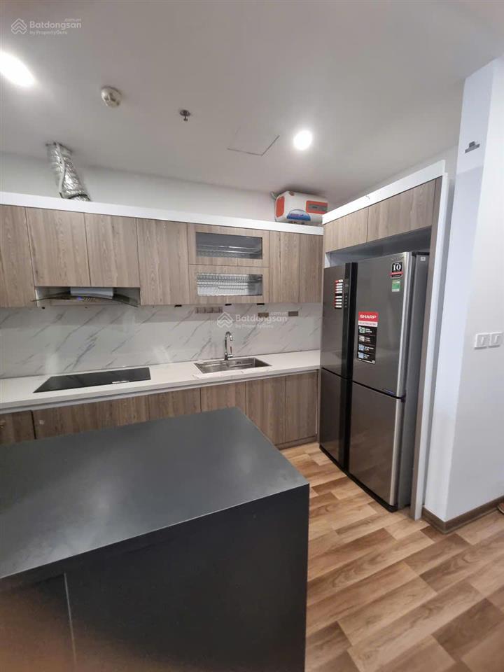 Chính chủ cho thuê căn 3 ngủ full đồ 101m2 chung cư berriver nguyễn văn cừ giá 15 triệu 0976 879 ***