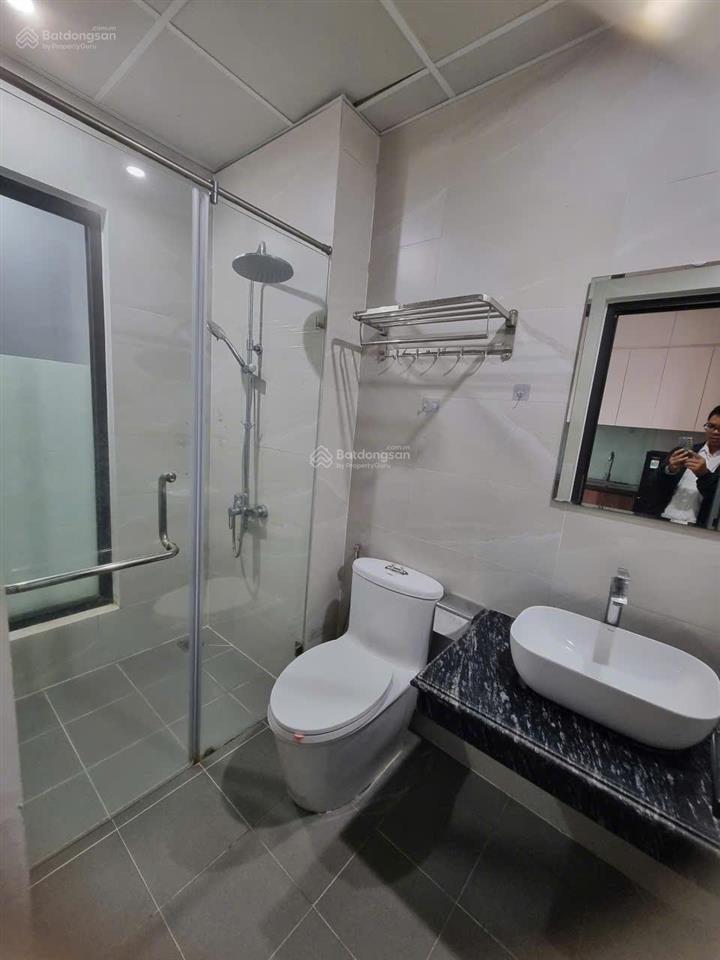 Chính chủ cho thuê căn hộ 1 phòng ngủ riêng phố hồng tiến đối diện tâm anh giá 6.5 triệu0976 879 ***
