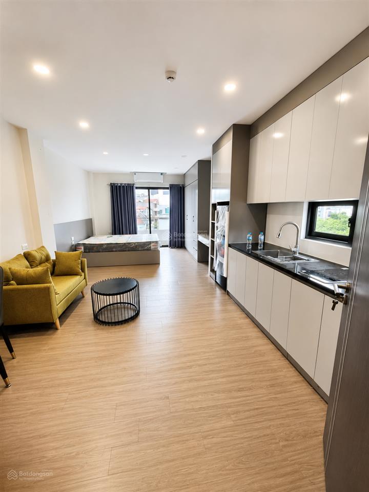 Cho thuê căn hộ 1n1k phố hồng tiến kéo dài gần chợ ngọc thụy oto đỗ miễn phí 6.5 triệu 0976 879 ***