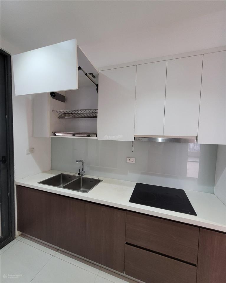 Chính chủ cho thuê căn hộ 3 ngủ 95m2 chung cư northern diamond cổ linh giá 10 triệu  0976 879 ***