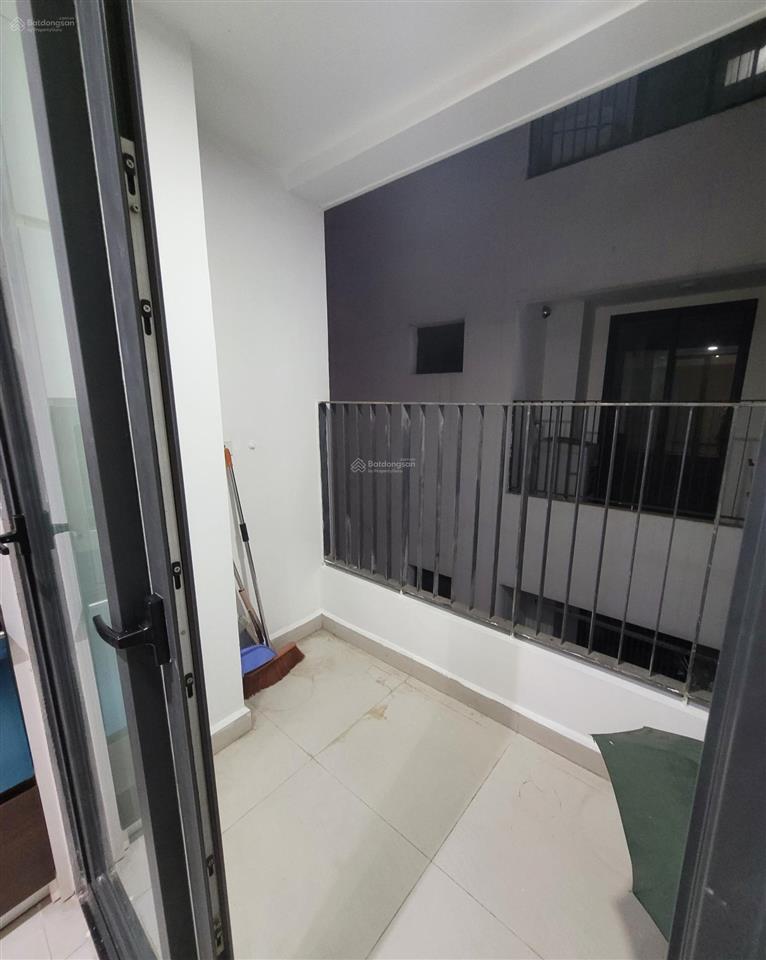 Chính chủ cho thuê căn hộ 3 ngủ 95m2 chung cư northern diamond cổ linh giá 10 triệu  0976 879 ***