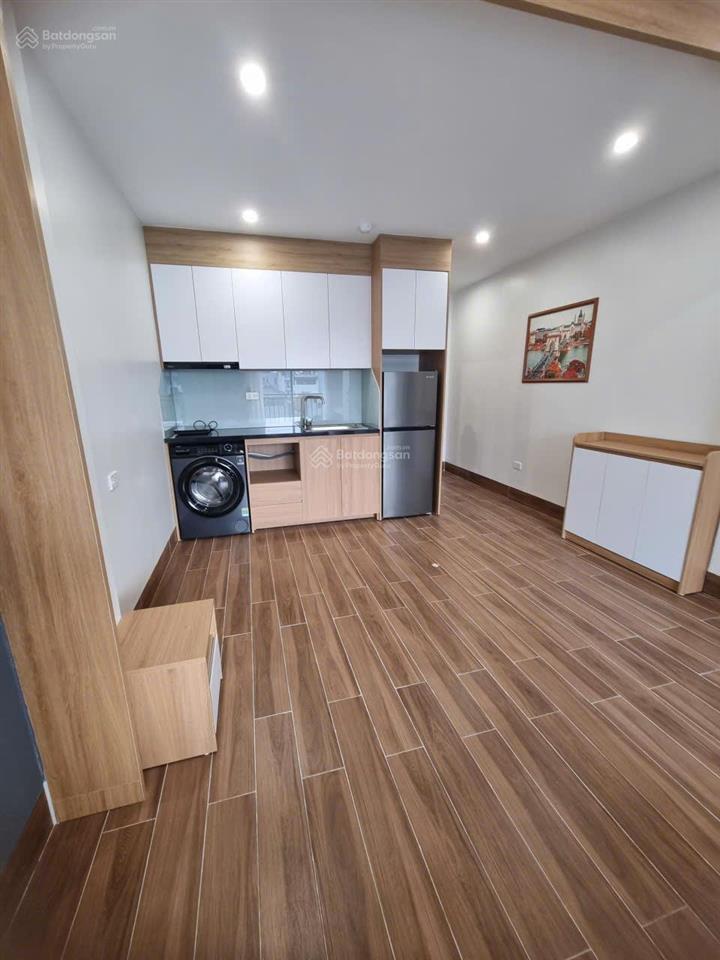 Cho thuê căn hộ phố hồng tiến 45m2 full đồ ban công,máy giặt riêng nhà mới giá 6.5 triệu0976 879 ***