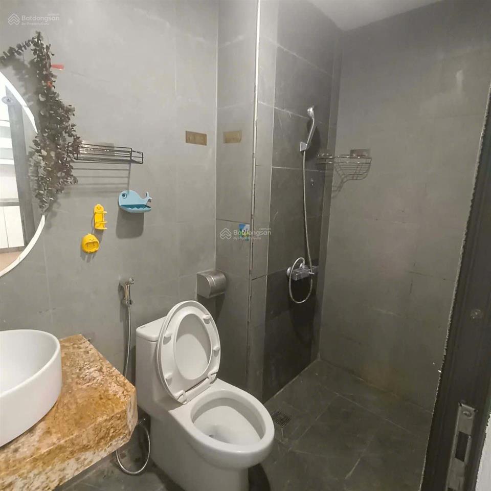 Chính chủ cho thuê chung cư mini phố hoàng minh đạo gần tâm anh 1n1k giá 6 triệu  0976 879 ***
