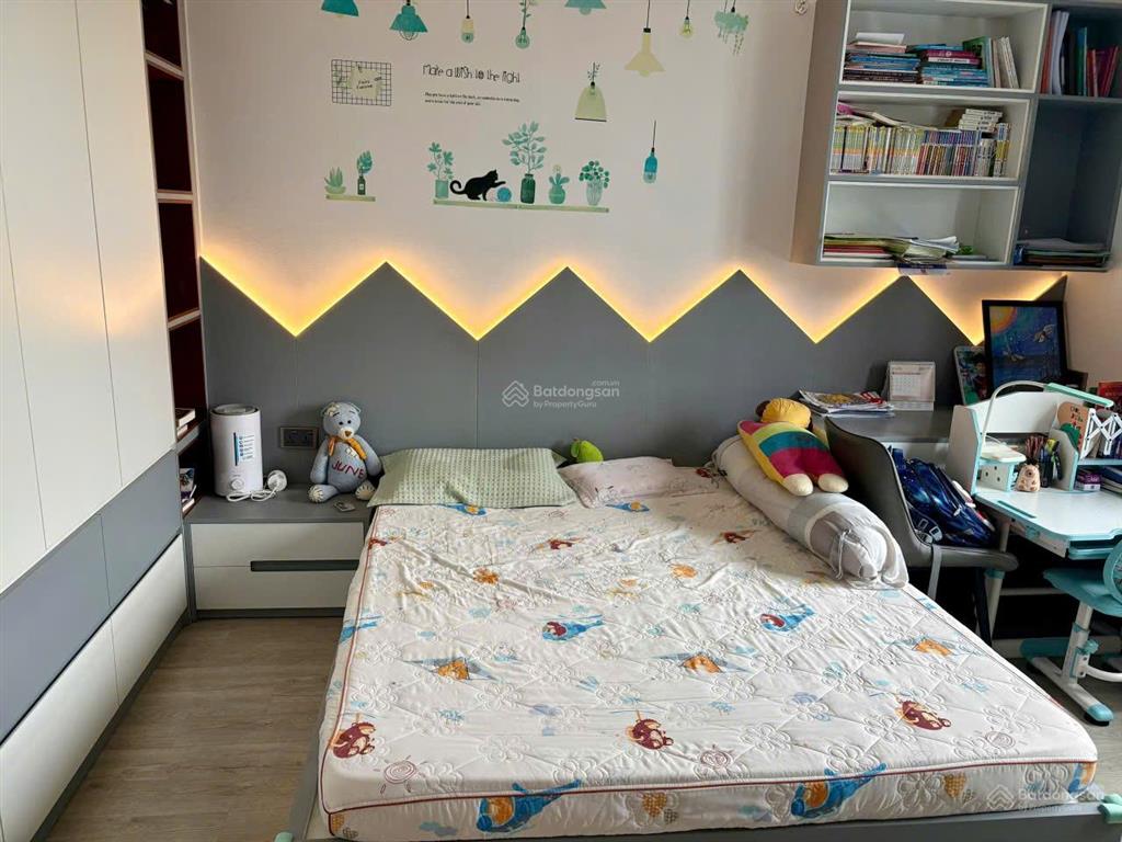Chính chủ cho thuê căn 3 ngủ full đồ 104m2 chung cư one 18 phố ngọc lâm giá 17 triệu  0976 879 ***