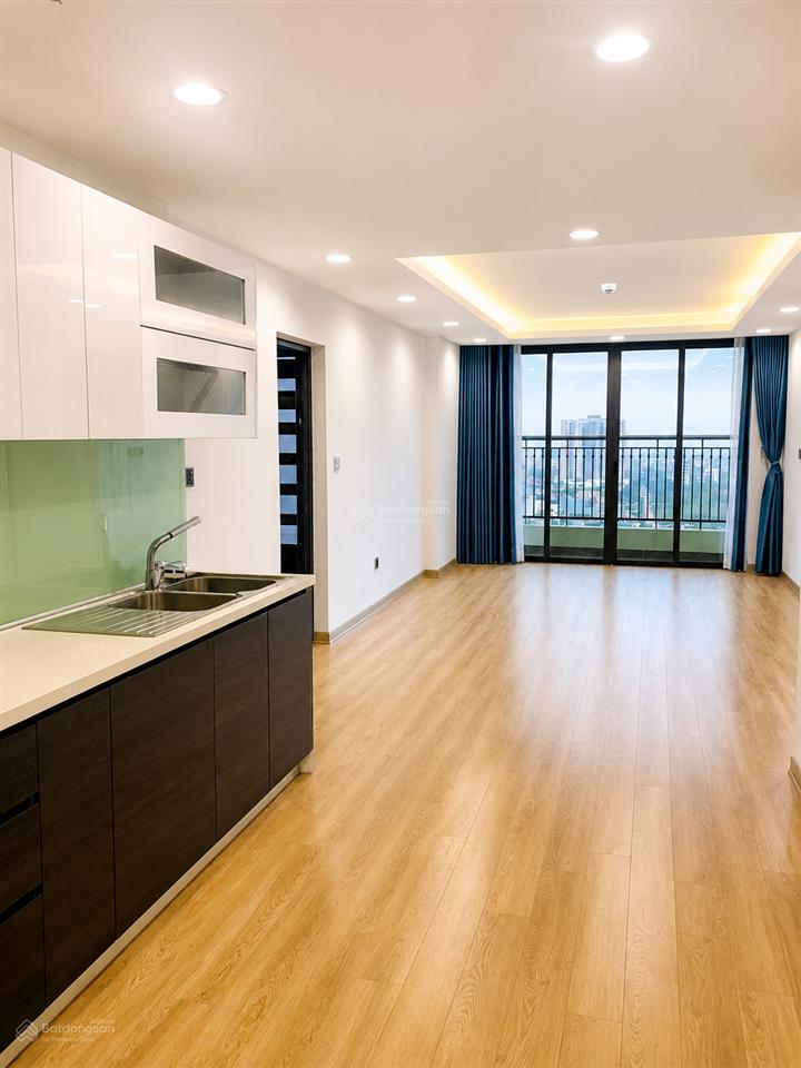 Chính chủ cho thuê căn 2 ngủ 78m2 chung cư one 18 phố ngọc lâm tầng cao giá 10,5 triệu 0976 879 ***