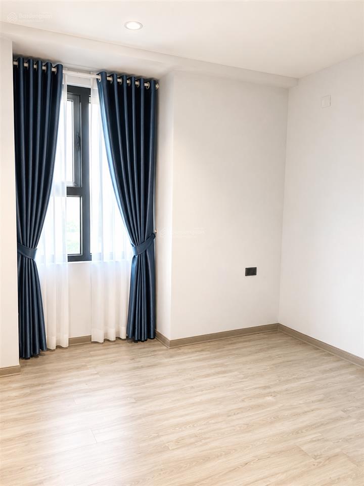 Chính chủ cho thuê căn 2 ngủ 78m2 chung cư one 18 phố ngọc lâm tầng cao giá 10,5 triệu 0976 879 ***