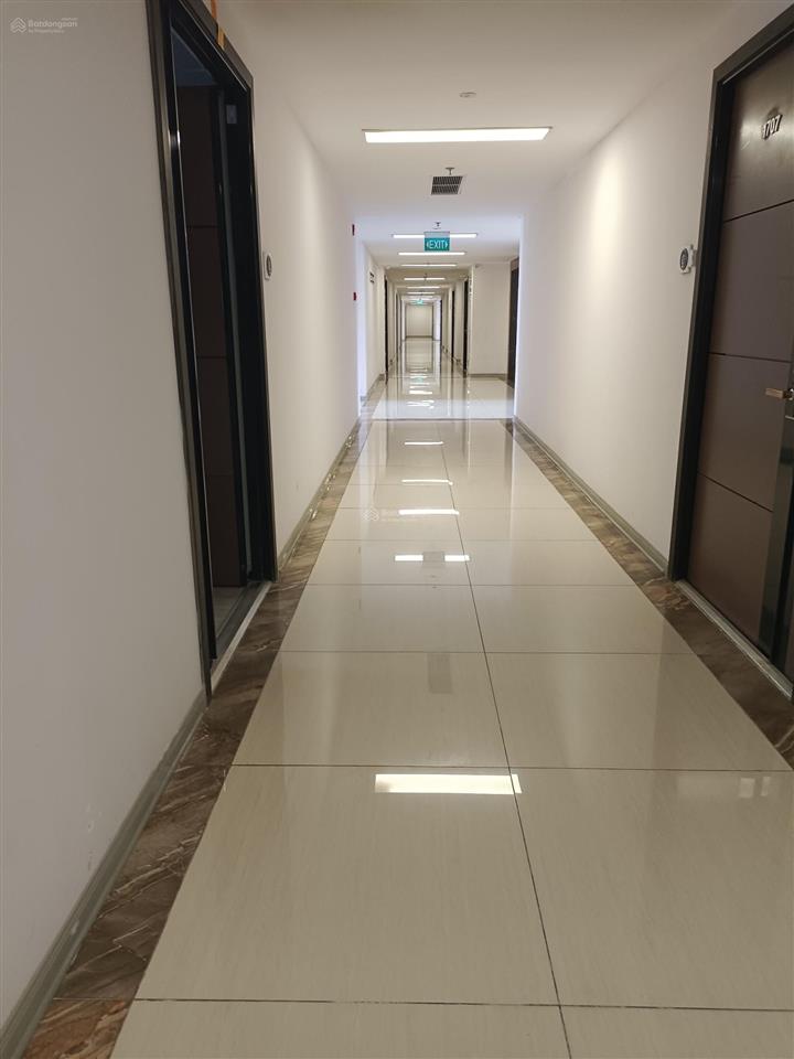 Chính chủ cho thuê căn 2 ngủ 78m2 chung cư one 18 phố ngọc lâm tầng cao giá 10,5 triệu 0976 879 ***
