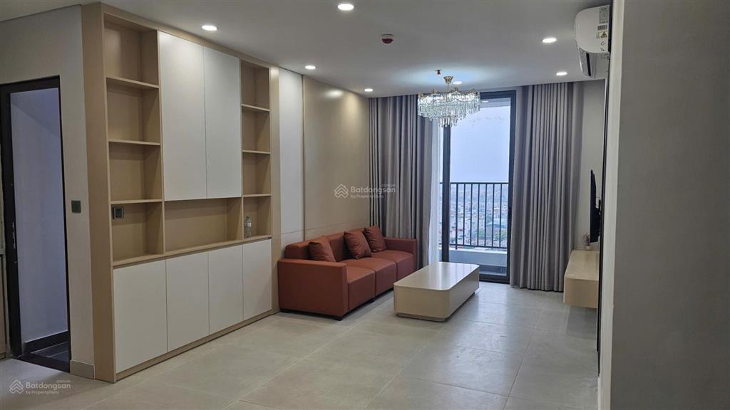 Chính chủ cho thuê căn hộ 3 ngủ 101m2 chung cư khai sơn city  bồ đề giá 14 triệu  0976 879 ***