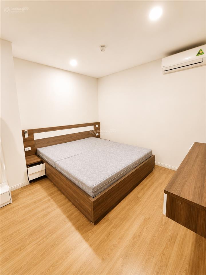 Chính chủ cho thuê chung cư mipec riverside long biên 2 ngủ 85m2 full đồ giá 14,5 triệu 0976 879 ***