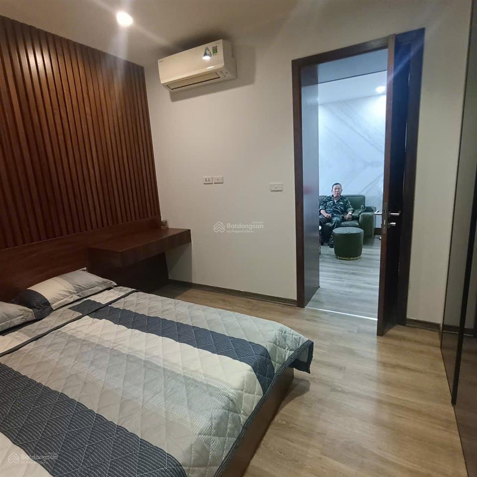 Chính chủ cho thuê căn 3 ngủ full đồ 99m2 đẹp chung cư northern diamond,cổ linh 15 triệu0976 879 ***