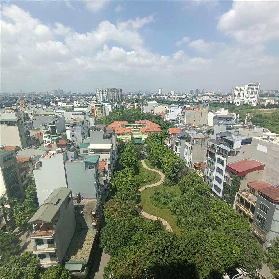 Chính chủ cho thuê căn 3 ngủ full đồ 99m2 đẹp chung cư northern diamond,cổ linh 15 triệu0976 879 ***