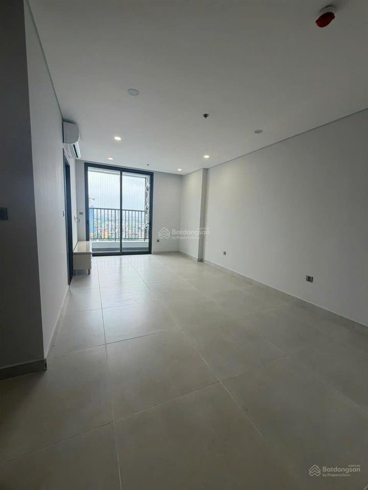 Chính chủ cho thuê 2 phòng ngủ 2wc có đồ 78m2 chung cư khai sơn city giá 11 triệu  0976 879 ***