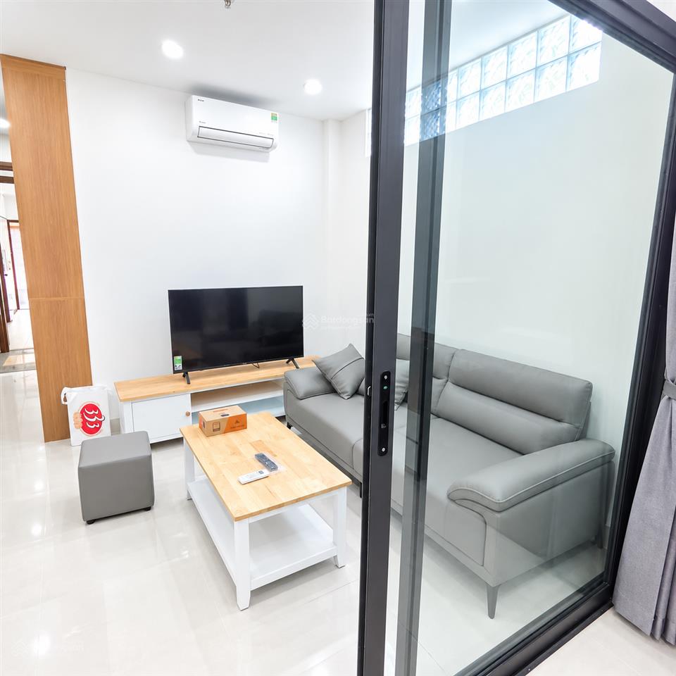Chính chủ cho thuê căn hộ phố ngọc thụy 44m2 1 ngủ 1 khách riêng full đồ đẹp giá 7 triệu0976 879 ***