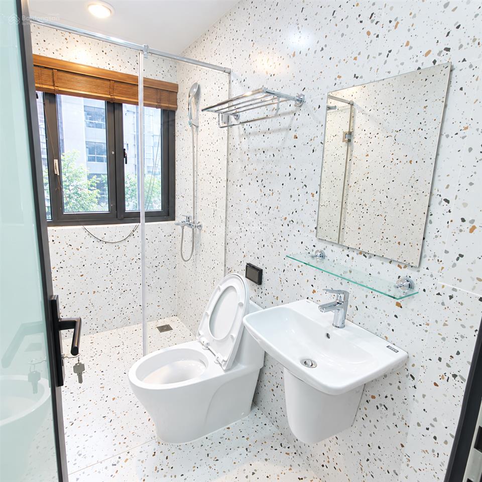 Chính chủ cho thuê căn hộ phố ngọc thụy 44m2 1 ngủ 1 khách riêng full đồ đẹp giá 7 triệu0976 879 ***