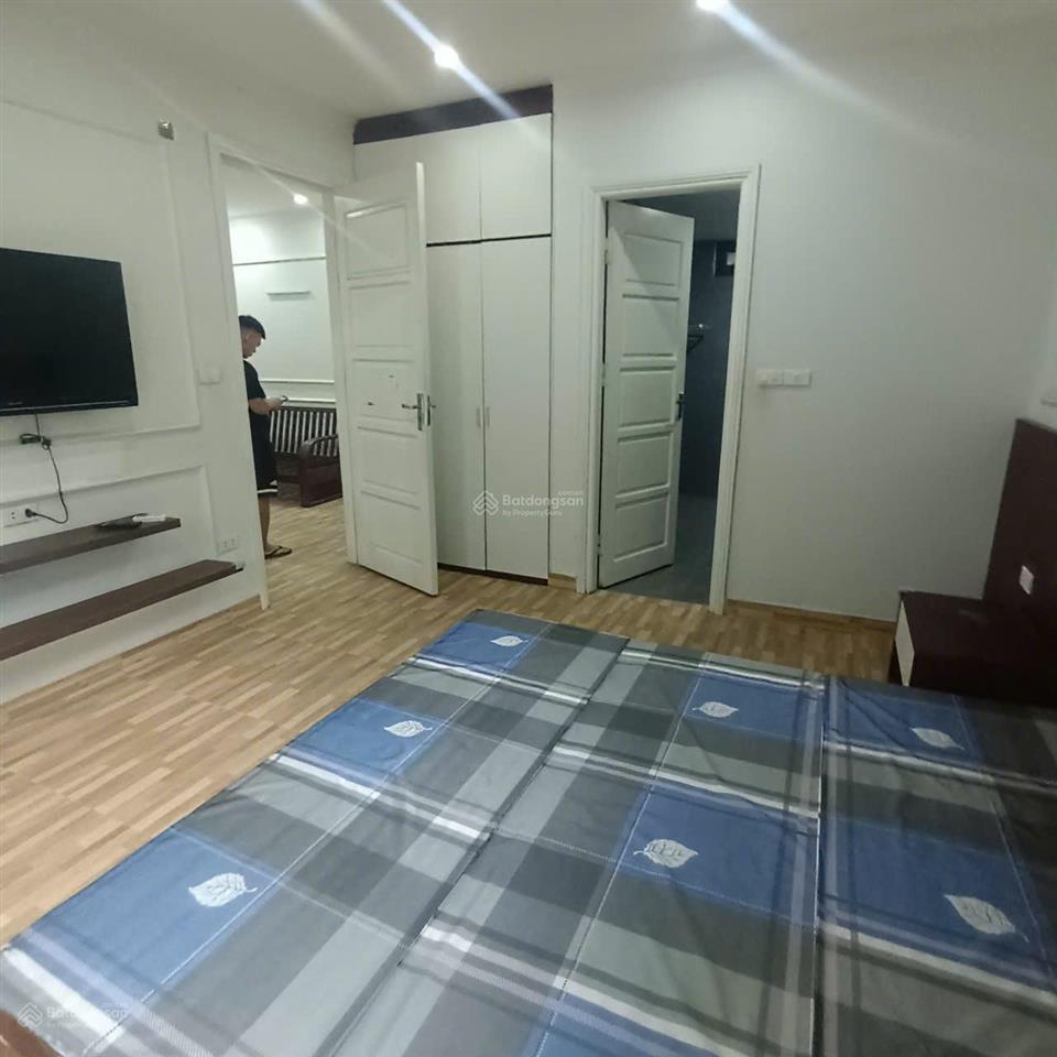 Chính chủ cho thuê căn hộ 2 phòng ngủ 2wc 70m2 full đồ phố hoàng như tiếp giá 8.5 triệu 0976 879 ***