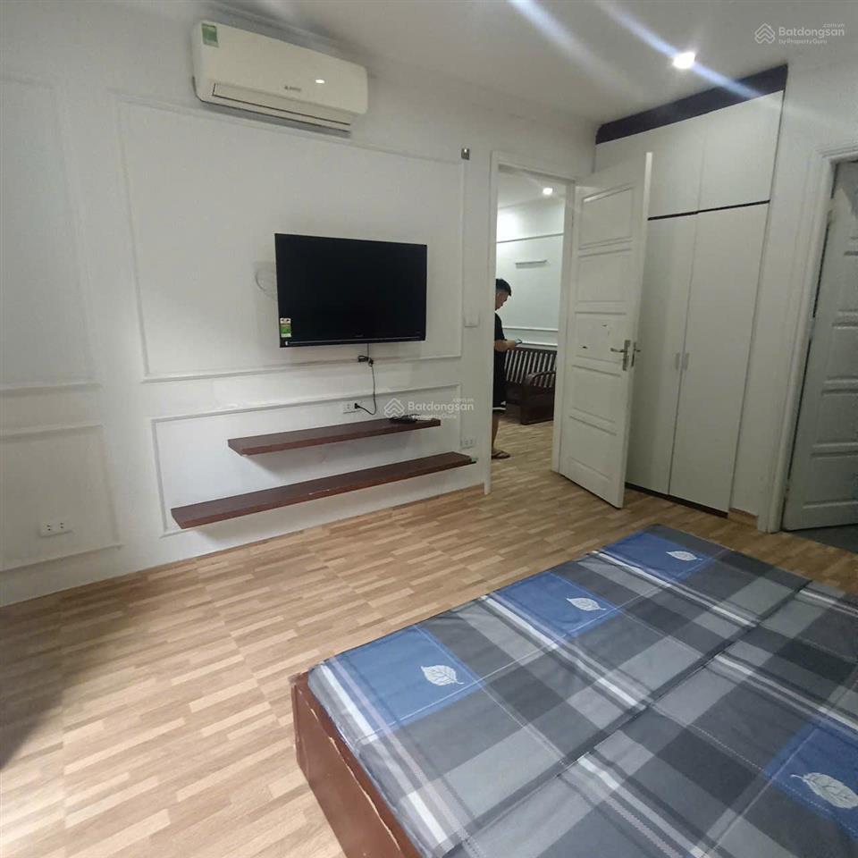 Chính chủ cho thuê căn hộ 2 phòng ngủ 2wc 70m2 full đồ phố hoàng như tiếp giá 8.5 triệu 0976 879 ***