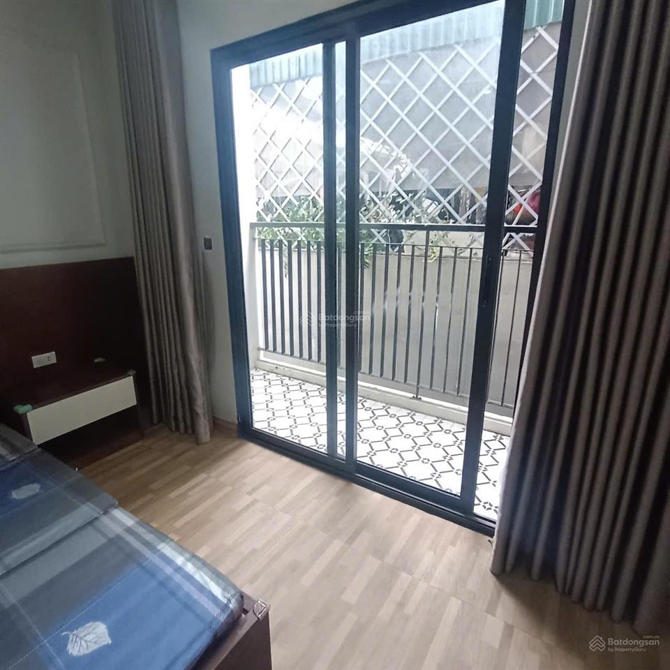 Chính chủ cho thuê căn hộ 2 phòng ngủ 2wc 70m2 full đồ phố hoàng như tiếp giá 8.5 triệu 0976 879 ***