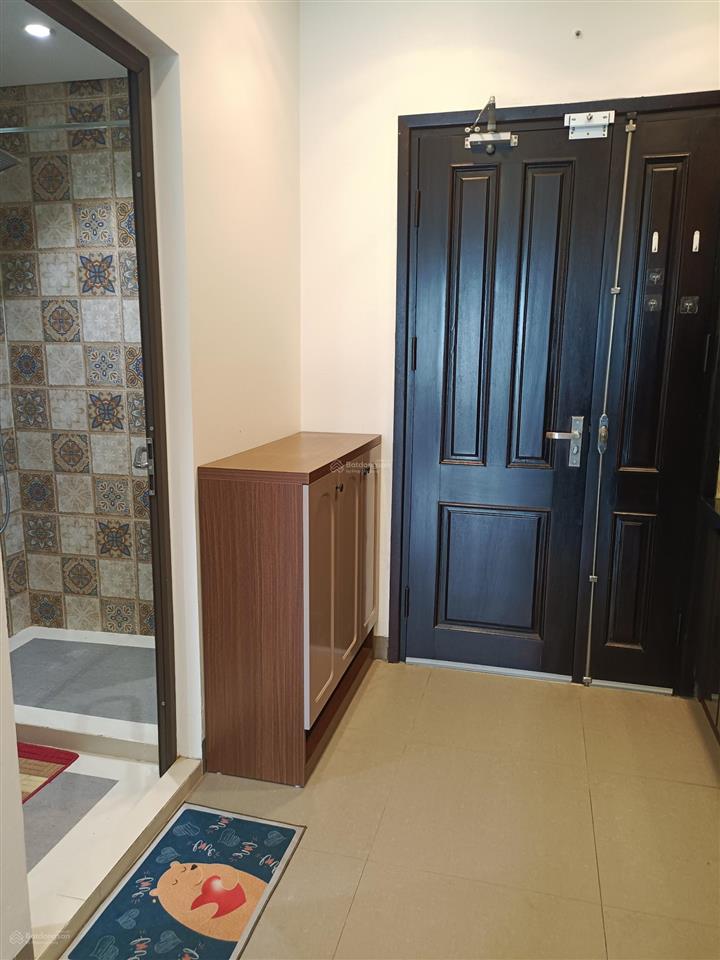 Cho thuê chung cư 2 phòng ngủ full đồ người nước ngoài  việt phố ngọc thụy giá 10 tr/th 0976 879 ***