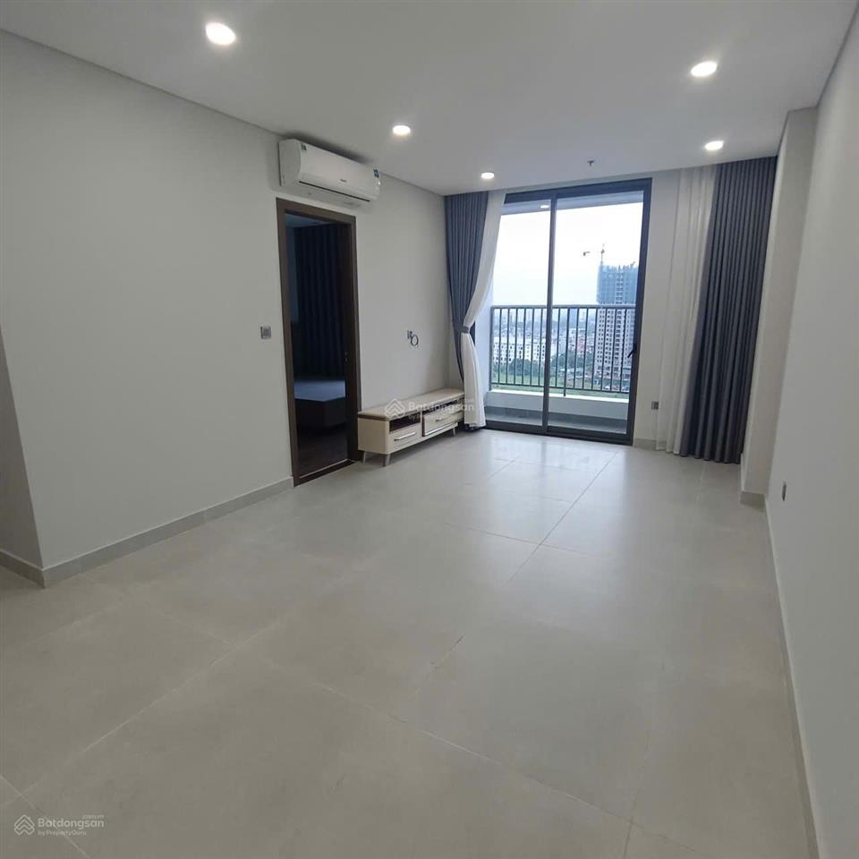 Chính chủ cho thuê căn 2 ngủ có nội thất chung cư khai sơn city tầng cao giá 10 triệu 0976 879 ***