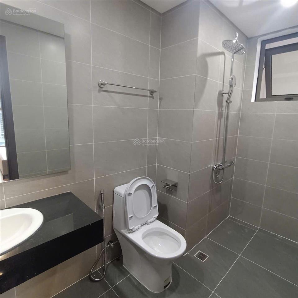 Chính chủ cho thuê căn 2 ngủ có nội thất chung cư khai sơn city tầng cao giá 10 triệu 0976 879 ***