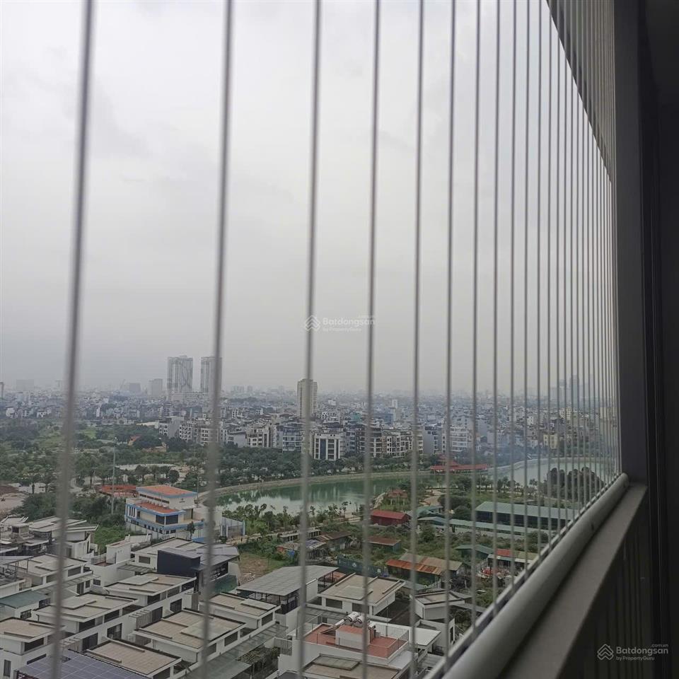 Chính chủ cho thuê căn 2 ngủ có nội thất chung cư khai sơn city tầng cao giá 10 triệu 0976 879 ***