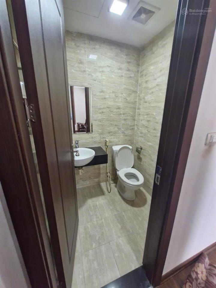 Chính chủ bán căn 2 ngủ 2wc 58m2 không đồ chung cư homeland thượng thanh giá 3,5 tỷ 0976 879 ***