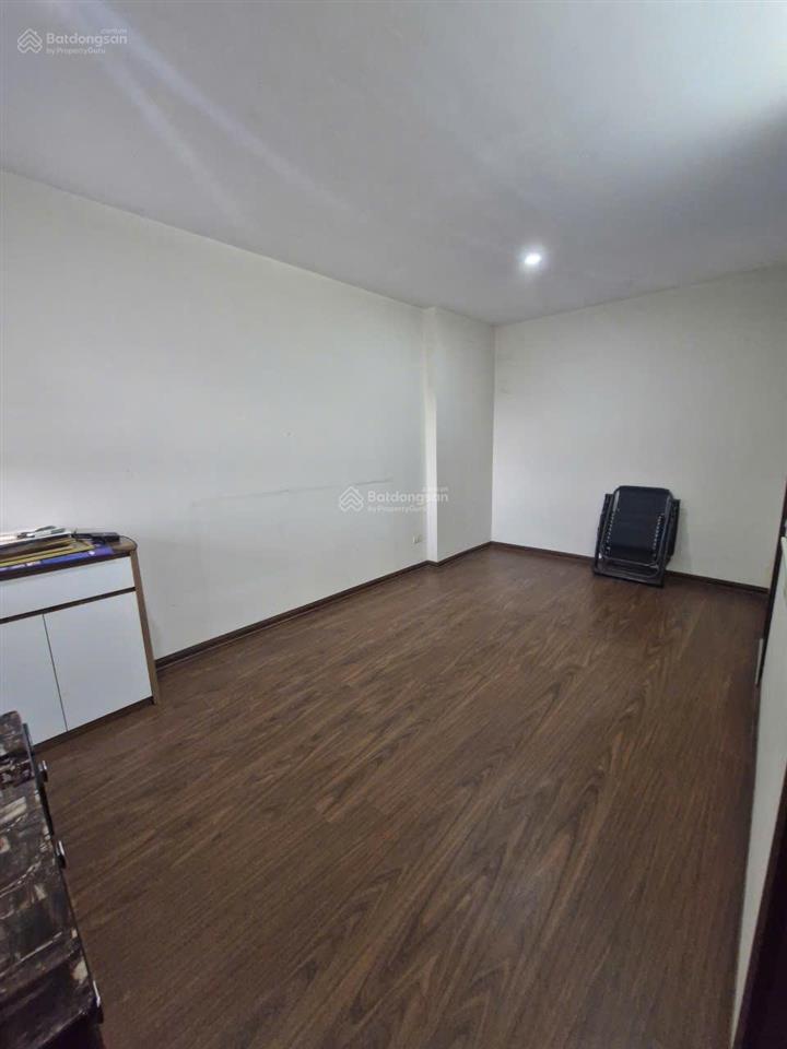 Chính chủ bán căn 2 ngủ 2wc 58m2 không đồ chung cư homeland thượng thanh giá 3,5 tỷ 0976 879 ***