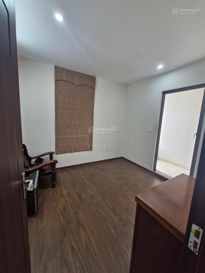 Chính chủ bán căn 2 ngủ 2wc 58m2 không đồ chung cư homeland thượng thanh giá 3,5 tỷ 0976 879 ***